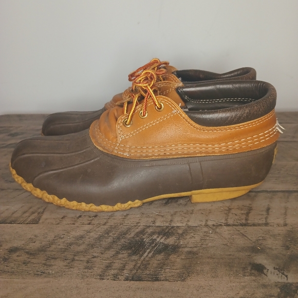 L.L Bean Low Top Bean Boots - Picture 1 of 6